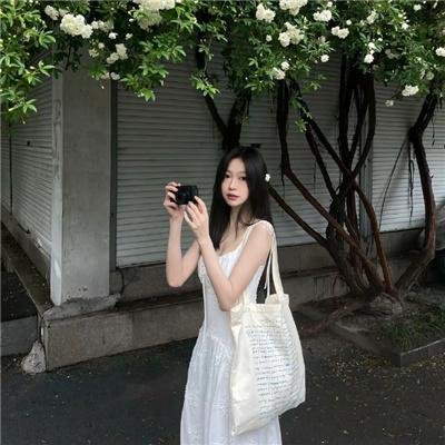 格洛丽亚在路上